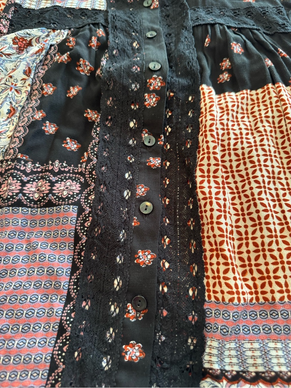 NWOT Lucky Brand Boho Patchwork Peasant Blouse Mixed Floral Print Lace Trim Top - Picture 4 of 12